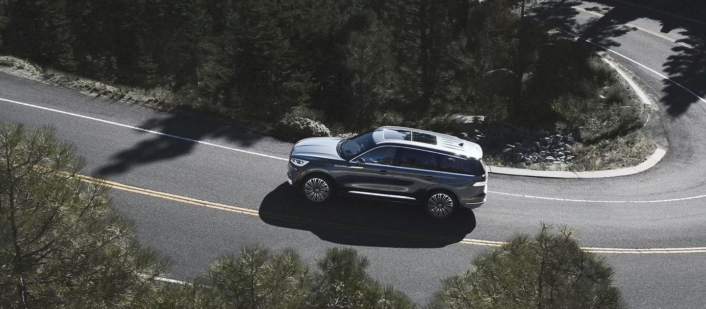 2024 Lincoln Aviator performance Features