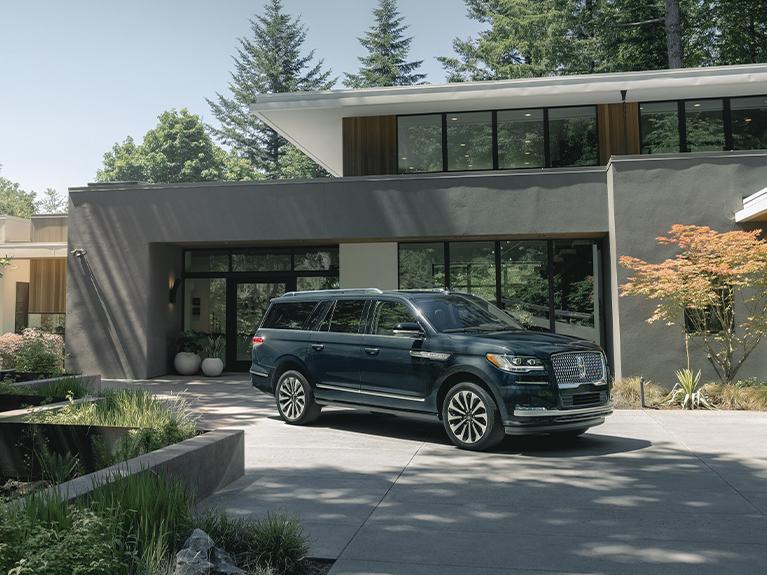 The 2024 Lincoln Navigator® SUV | South Bay Lincoln