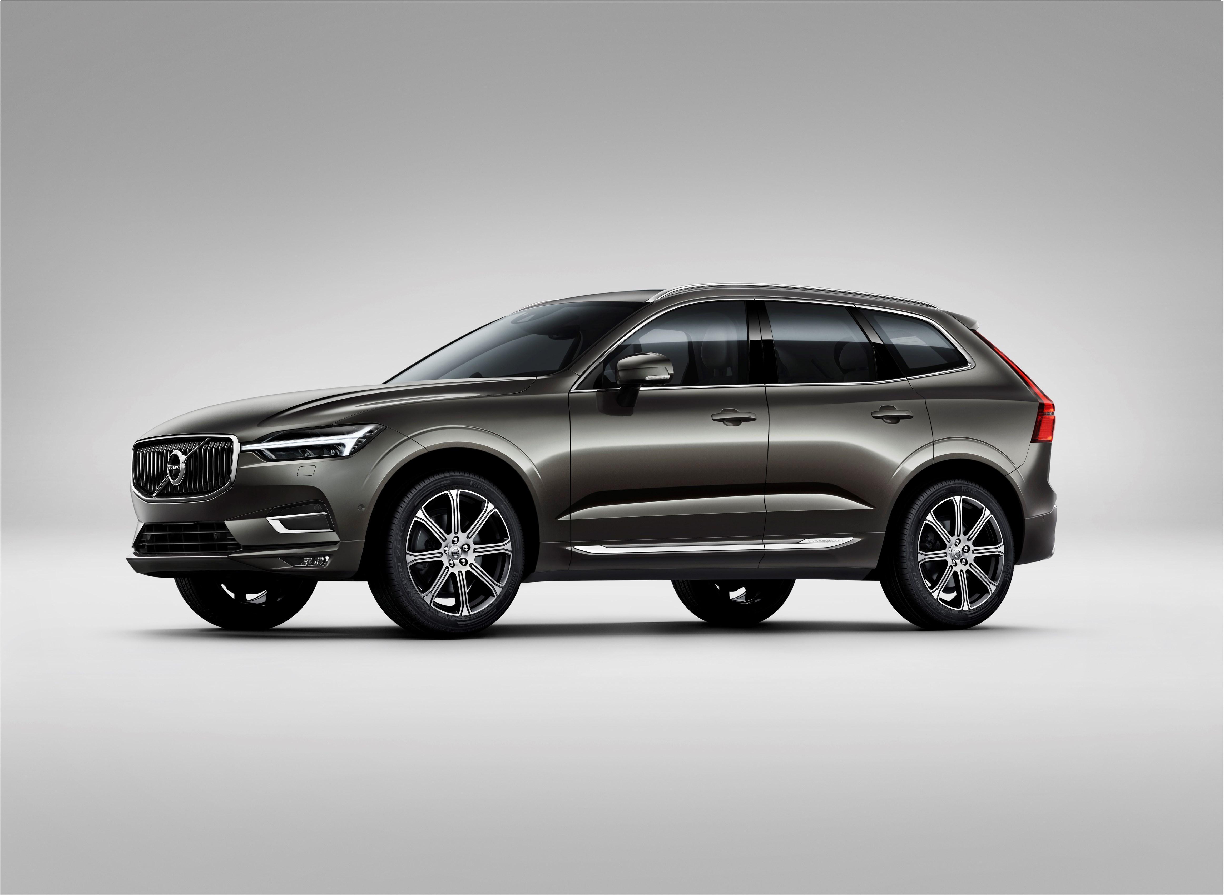 Compare Trims on the 2019 Volvo XC60 Compare Trims on the 2019 Volvo XC60