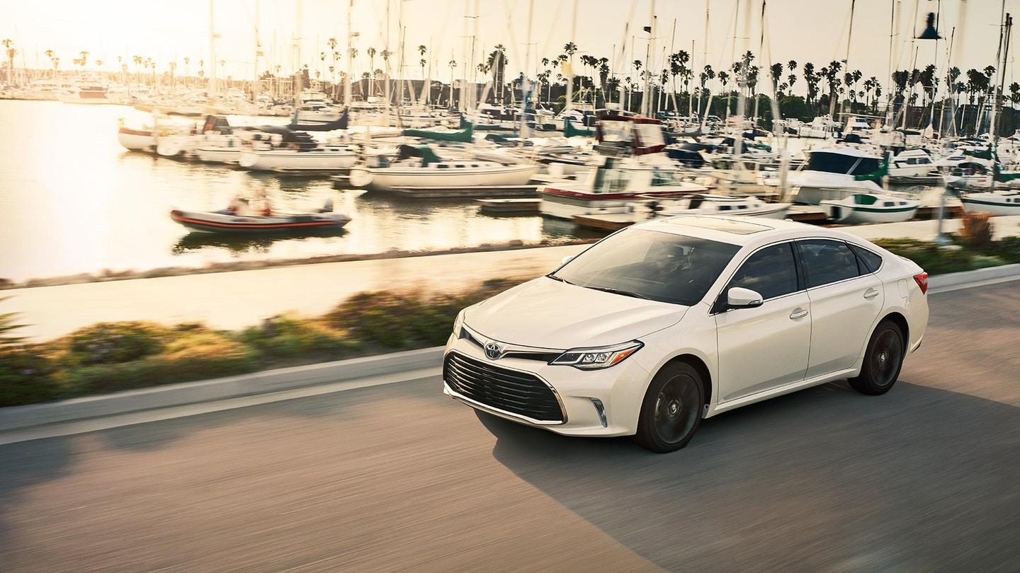 2018 Toyota Avalon Full-size Sedan 2018 Toyota Avalon Full-size Sedan