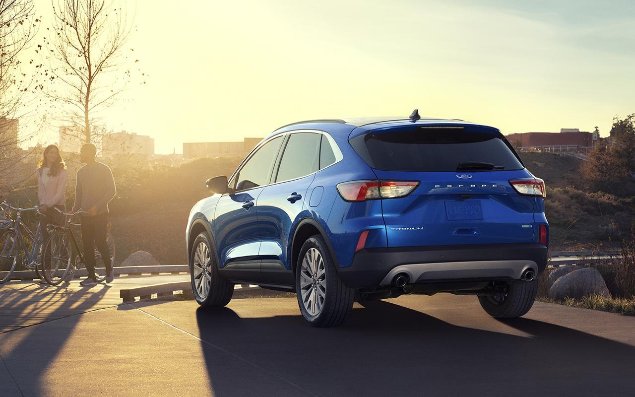 Ford & Lincoln Schedule a Test Drive 2020 Ford Escape Blue