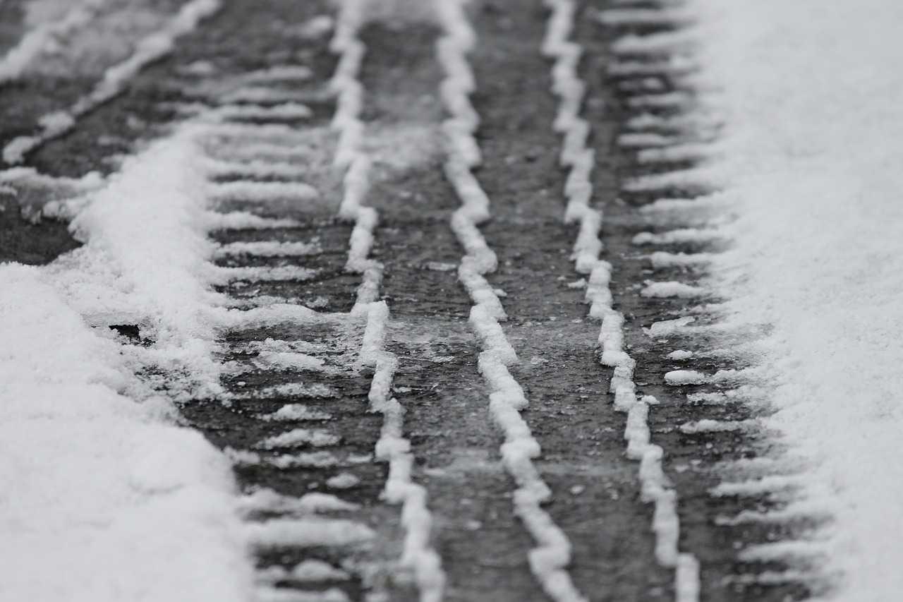Pneus d’hiver ou pneus toutes saisons? Pneus d’hiver ou pneus toutes saisons?