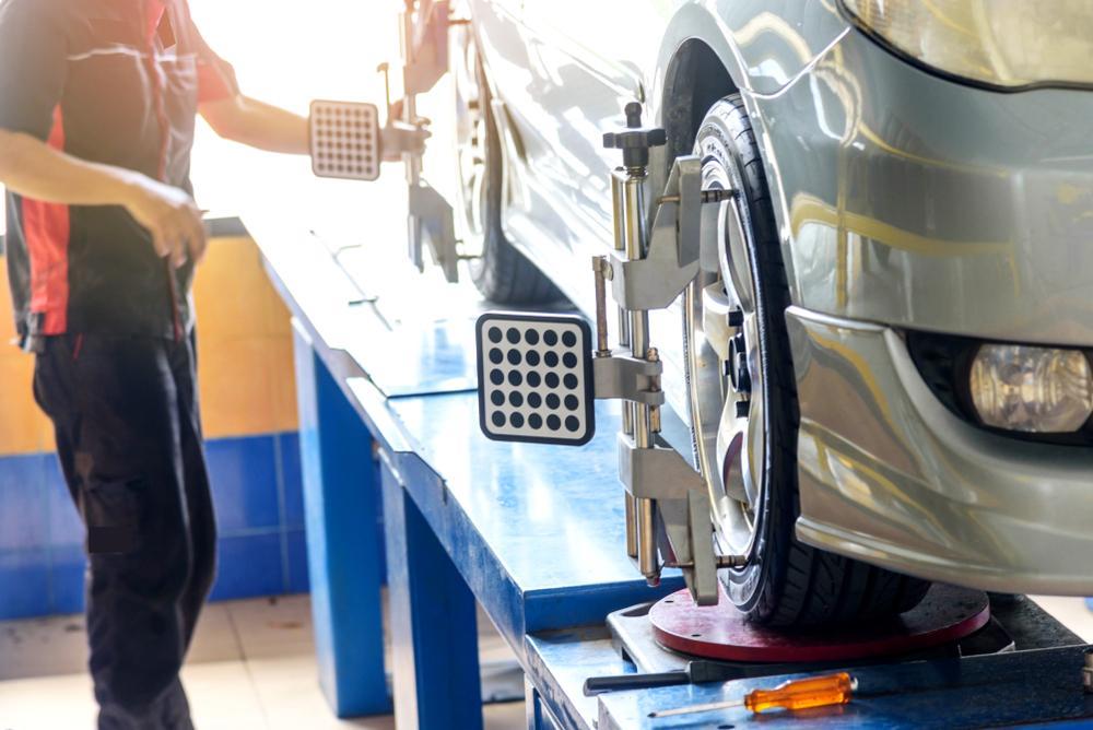 Changing tires: rotation and alignment Changing tires: rotation and alignment