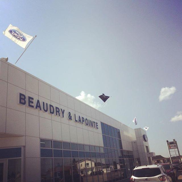 Ford dealership Ford dealership