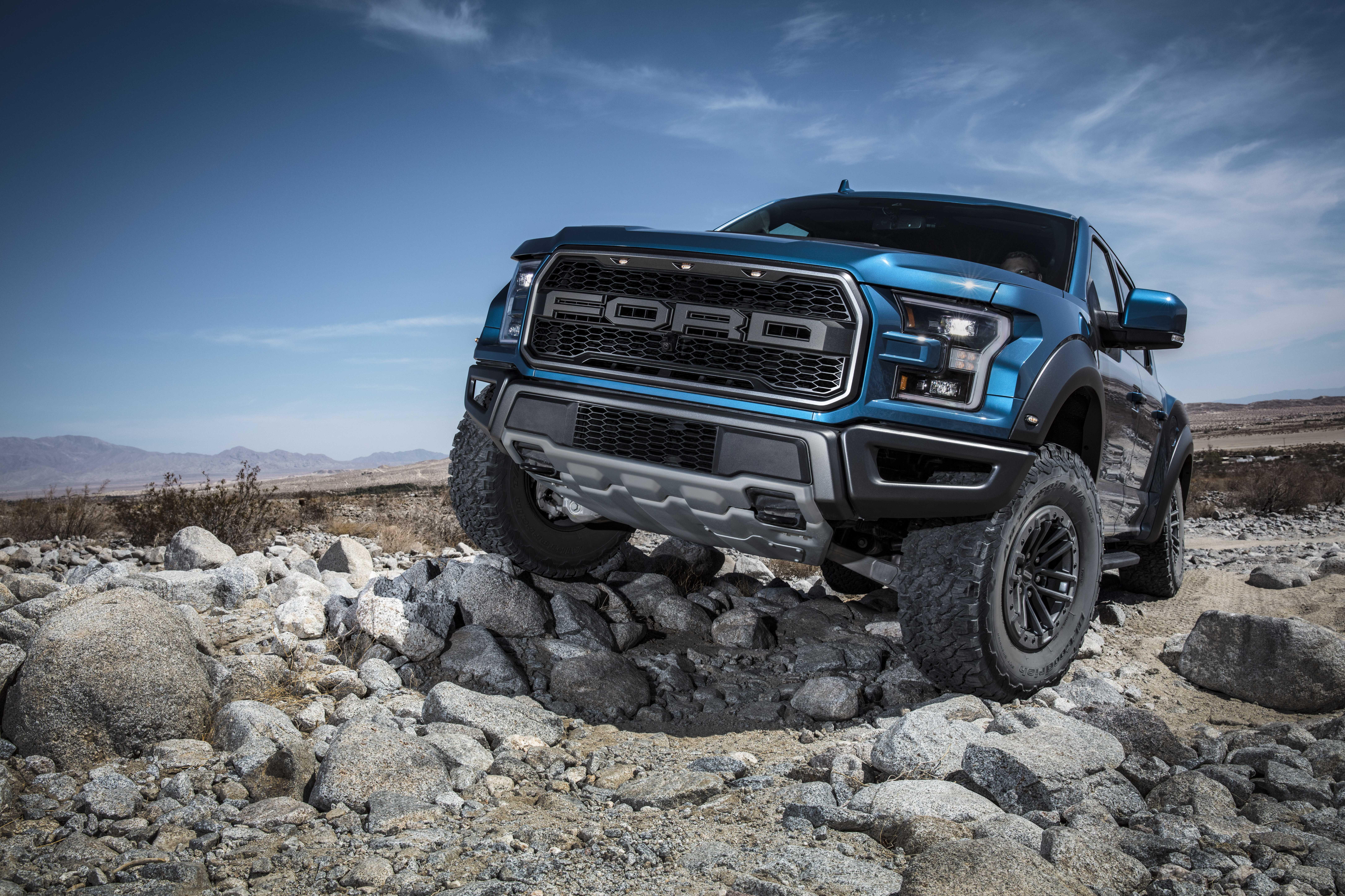 Attention, Ford Raptor méchant Attention, Ford Raptor méchant