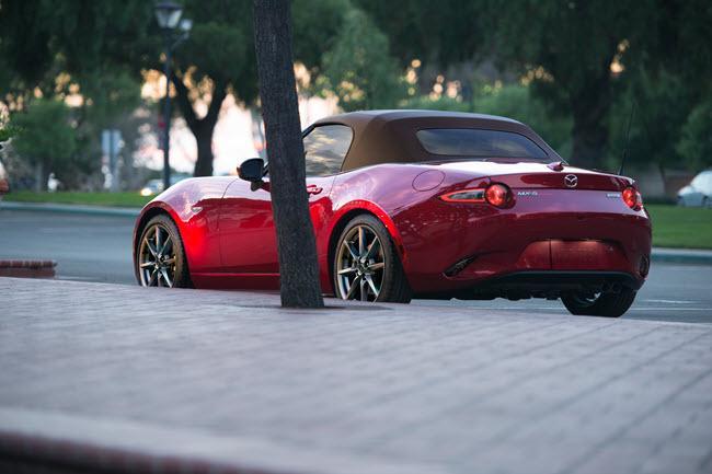 2019 Mazda MX-5 2019 Mazda MX-5