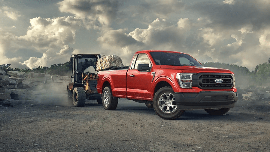 2023 Ford F-150 3310lb max avail payload