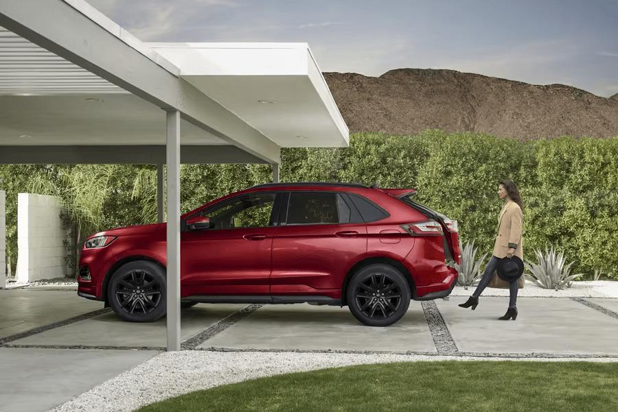 2024 Ford Edge hands-free-liftgate