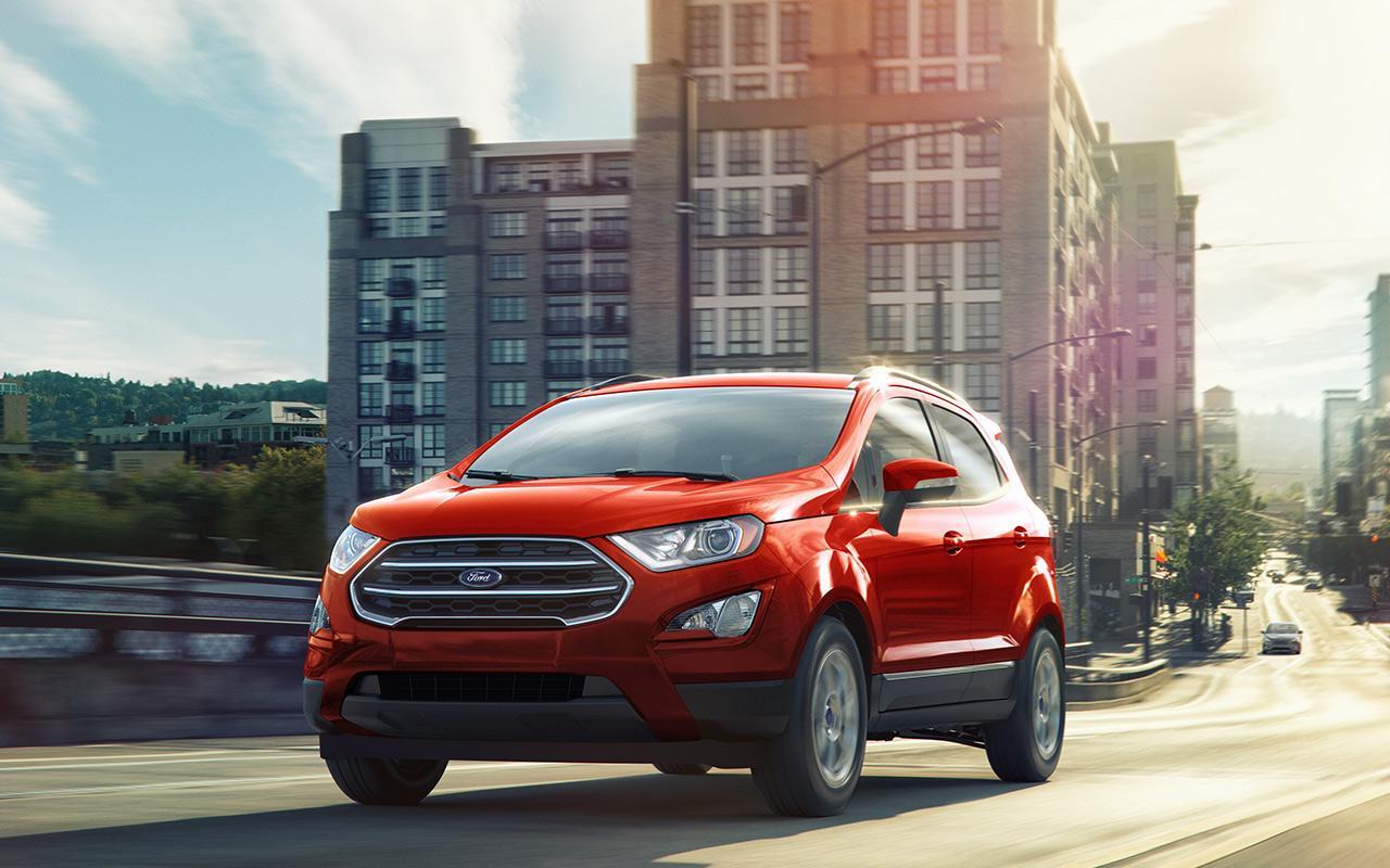 2022 Ford EcoSport driving through the city