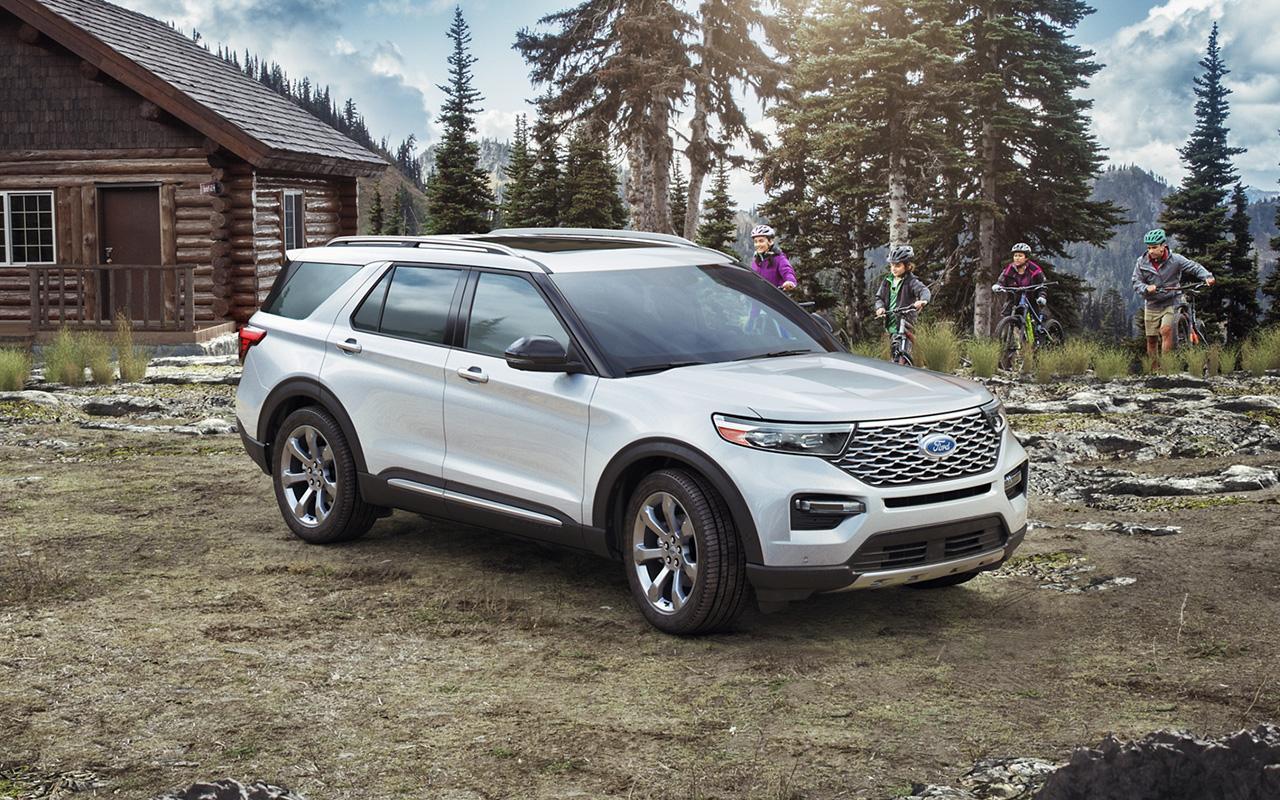 Ford explorer platinum iconic silver Ford explorer platinum iconic silver