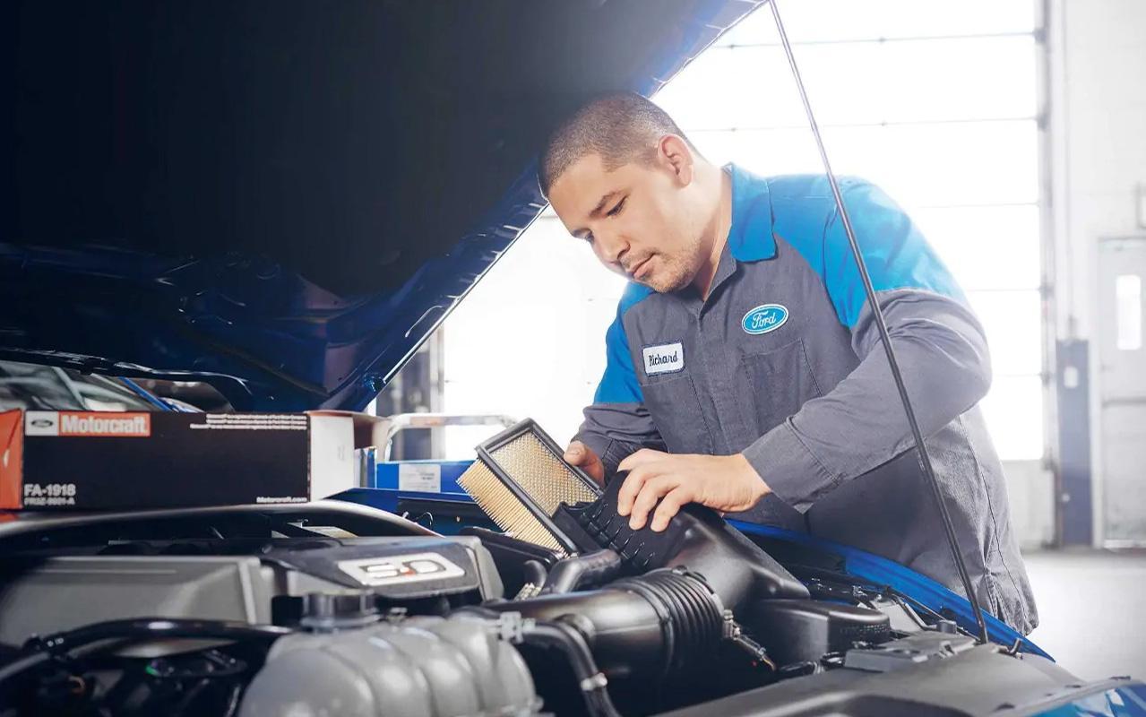 Ford service technician