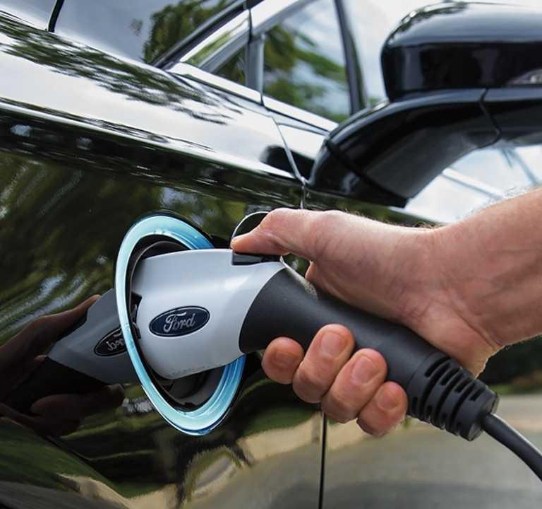 2020 Fusion Plug-In Hybrid 2020 Fusion Plug-In Hybrid