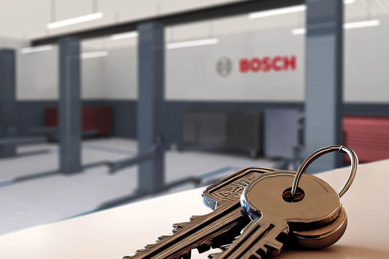 Bosch Auto Service Owner directing a technician