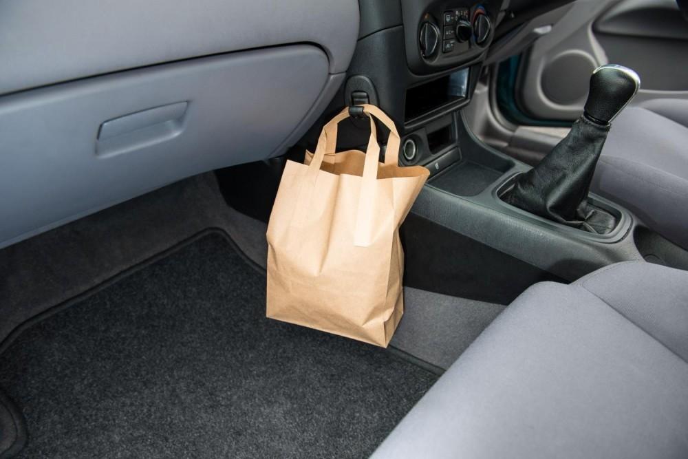 Nissan's 'Curry Hook' Celebrates 20 Years Nissan's 'Curry Hook' Celebrates 20 Years