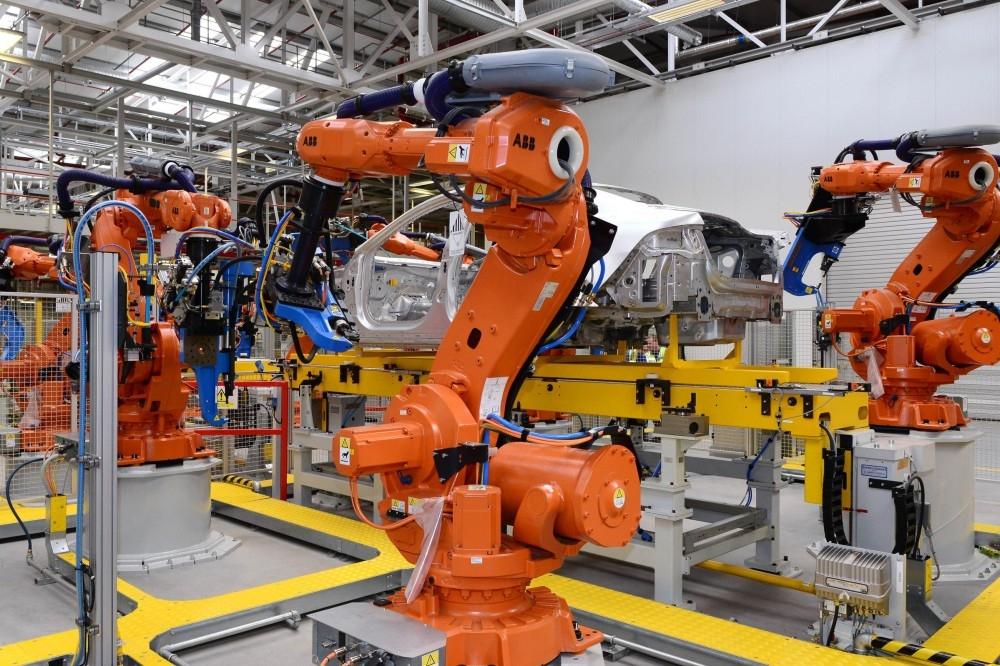 UK Car Production Hits High, According To SMMT UK Car Production Hits High, According To SMMT