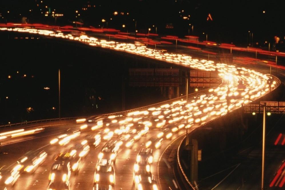 Be noticeable – turn your lights on! Be noticeable – turn your lights on!