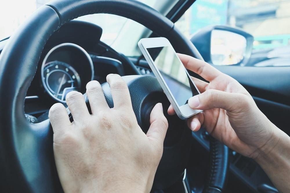 Motorists Continue To Flout Phone Laws Motorists Continue To Flout Phone Laws