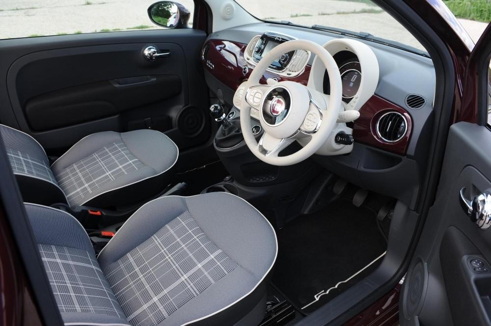 Fiat 500 1.2 Lounge Review Fiat 500 1.2 Lounge Review