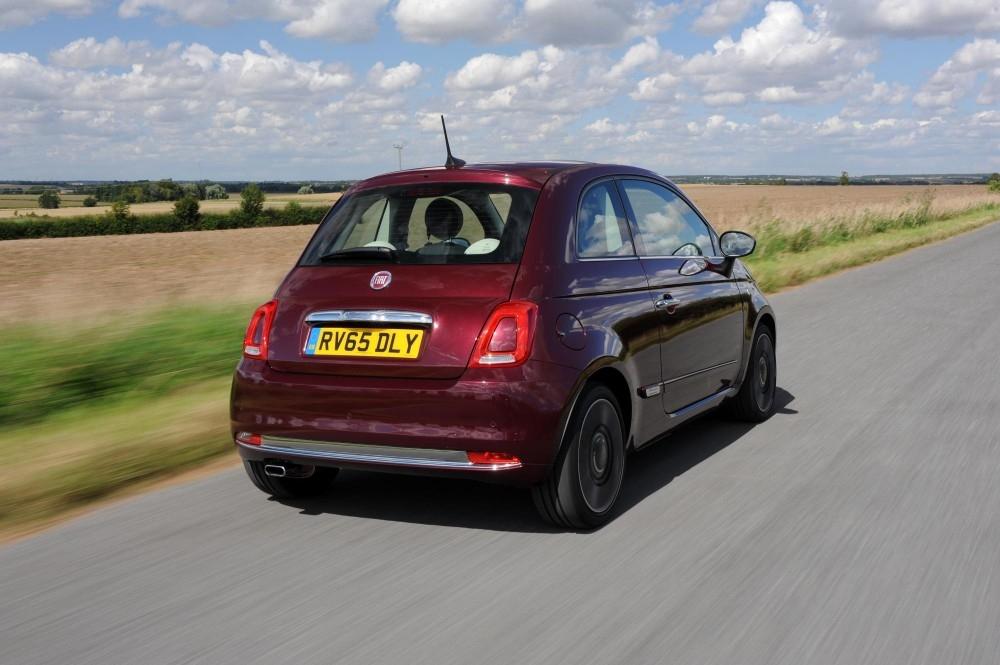 Fiat 500 1.2 Lounge Review Fiat 500 1.2 Lounge Review