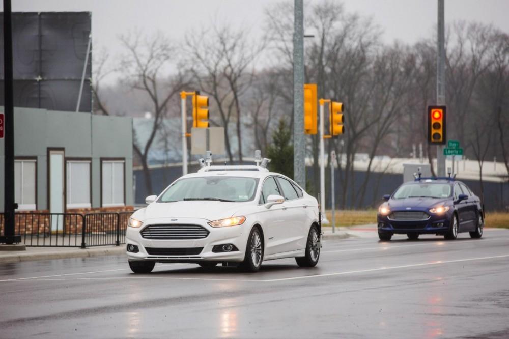 Ford Boosts Hybrid Test Vehicle Fleet Ford Boosts Hybrid Test Vehicle Fleet