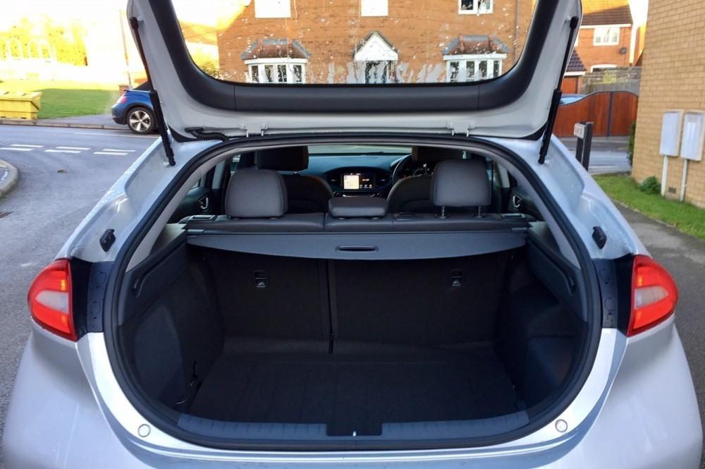 Hyundai Ioniq review Hyundai Ioniq review