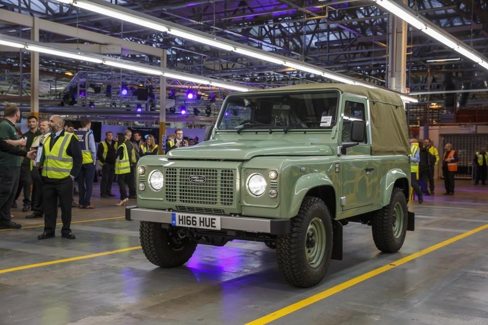 Land Rover Defender now makes a Smart Investment Land Rover Defender now makes a Smart Investment