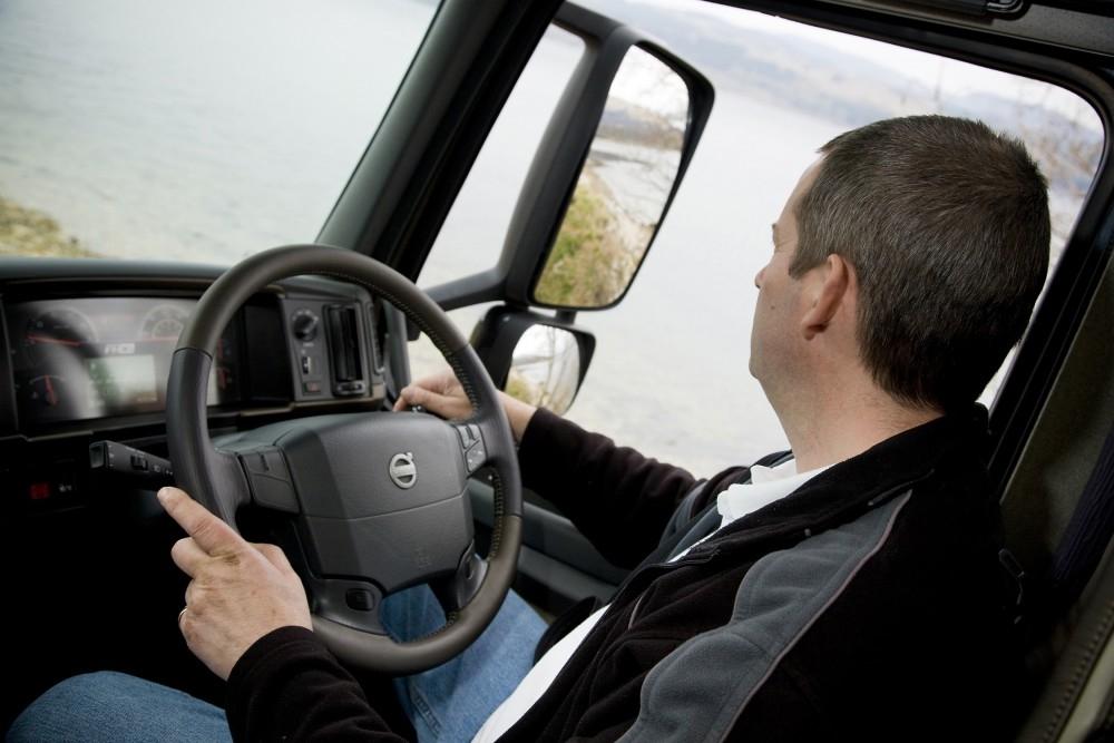 Kids get Lessons in Truck Safety Kids get Lessons in Truck Safety