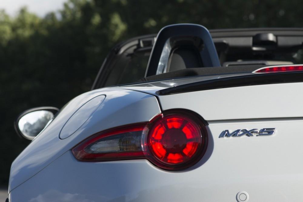 Fourth-Generation Mazda MX-5 Review Fourth-Generation Mazda MX-5 Review