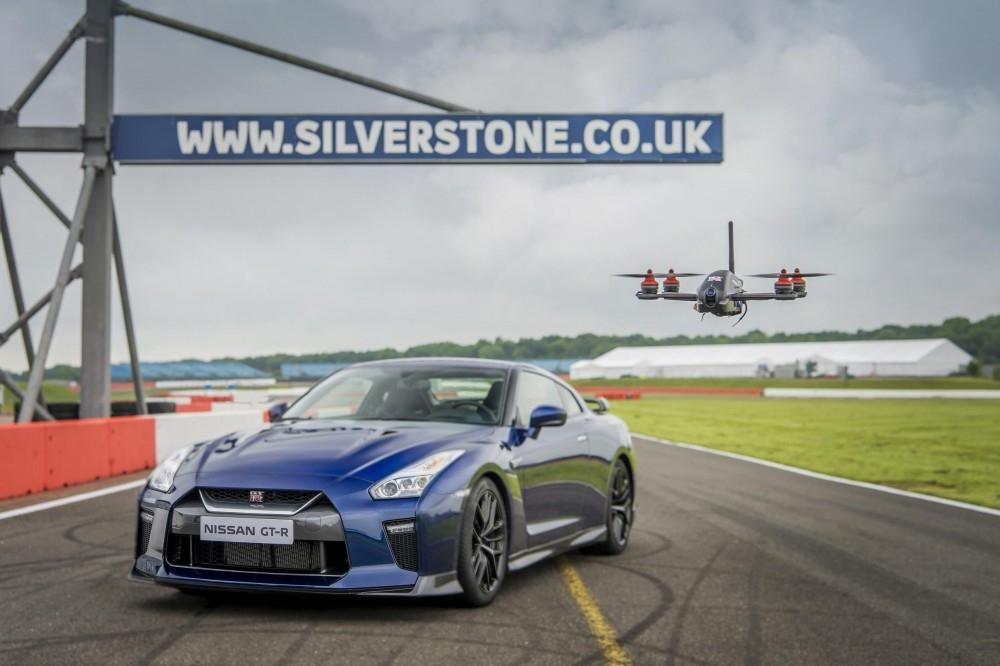 Nissan Unveils GT-R Drone Nissan Unveils GT-R Drone