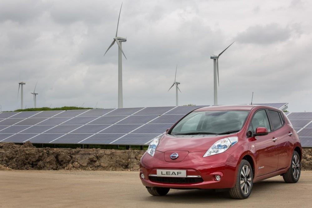 Nissan Switches On New Solar Farm Nissan Switches On New Solar Farm