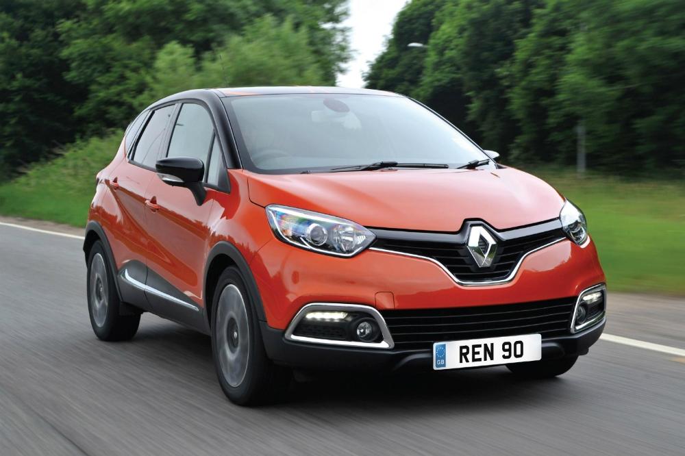 Renault Captur grabs Ultralight Tow Car Award Renault Captur grabs Ultralight Tow Car Award