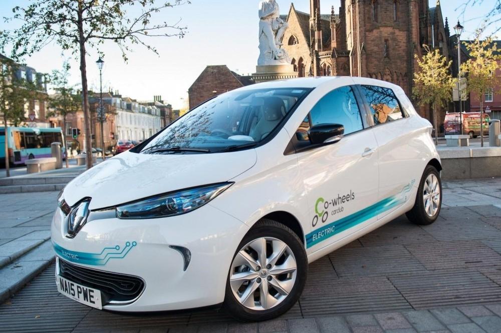 ZOE Customers get Free Home Fast-Chargers ZOE Customers get Free Home Fast-Chargers