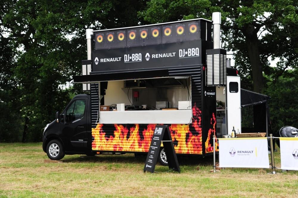 Renault Teams Up With Outdoor Cooking Guru Renault Teams Up With Outdoor Cooking Guru