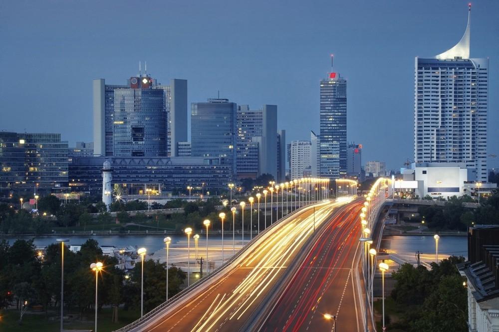 The British Economy – Always On The Move The British Economy – Always On The Move