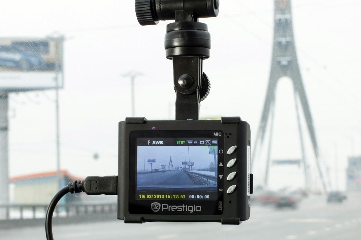 Do dash-cams help keep us safe on the road? Do dash-cams help keep us safe on the road?