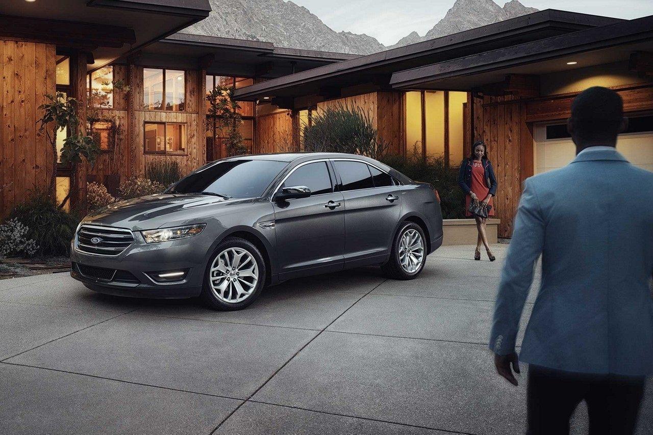 2018 Taurus vs 2018 300 2018 Taurus vs 2018 300