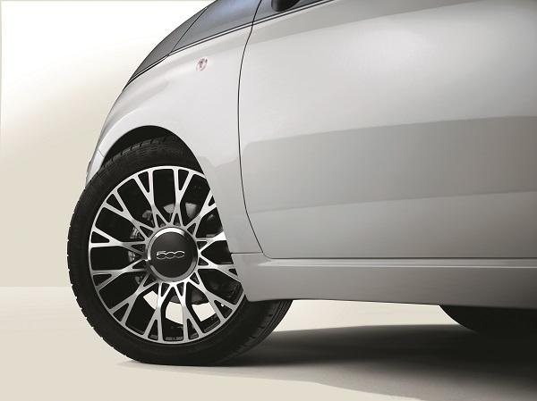 Fiat 500 alloy wheel detail Fiat 500 alloy wheel detail
