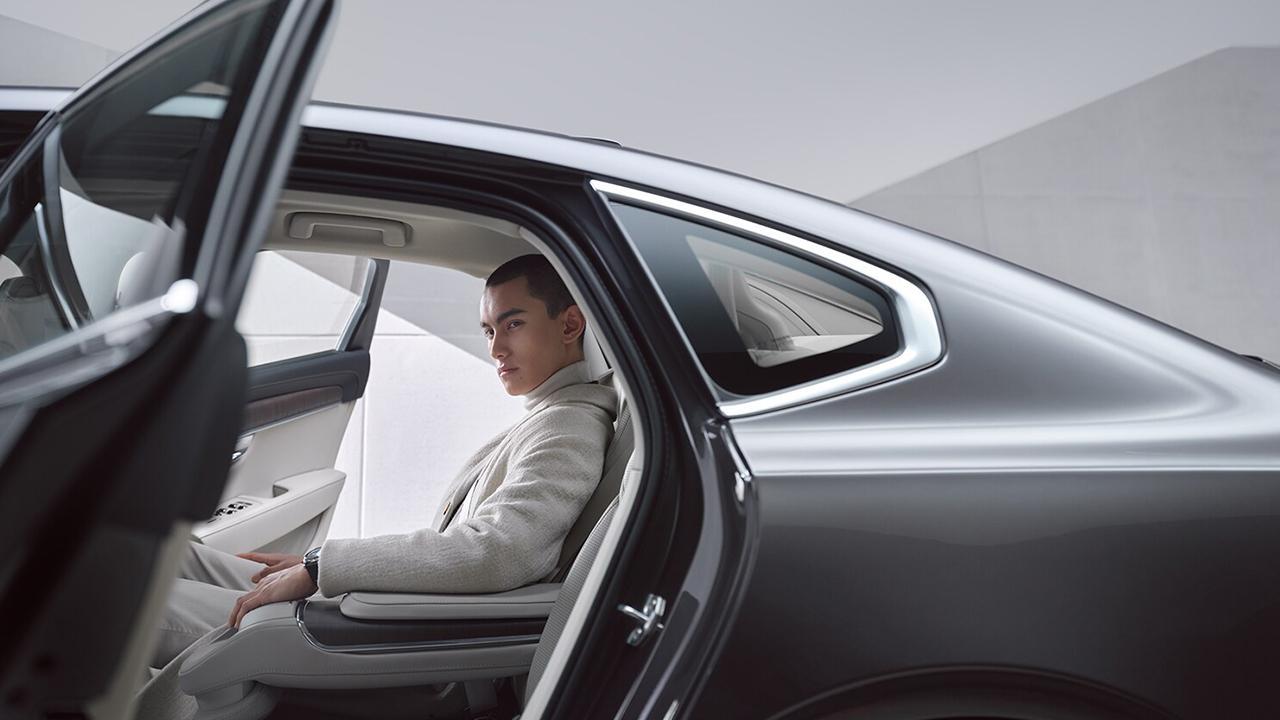 S90 S90