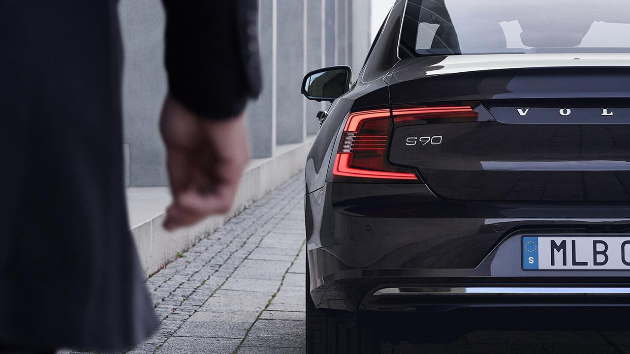 S90 S90