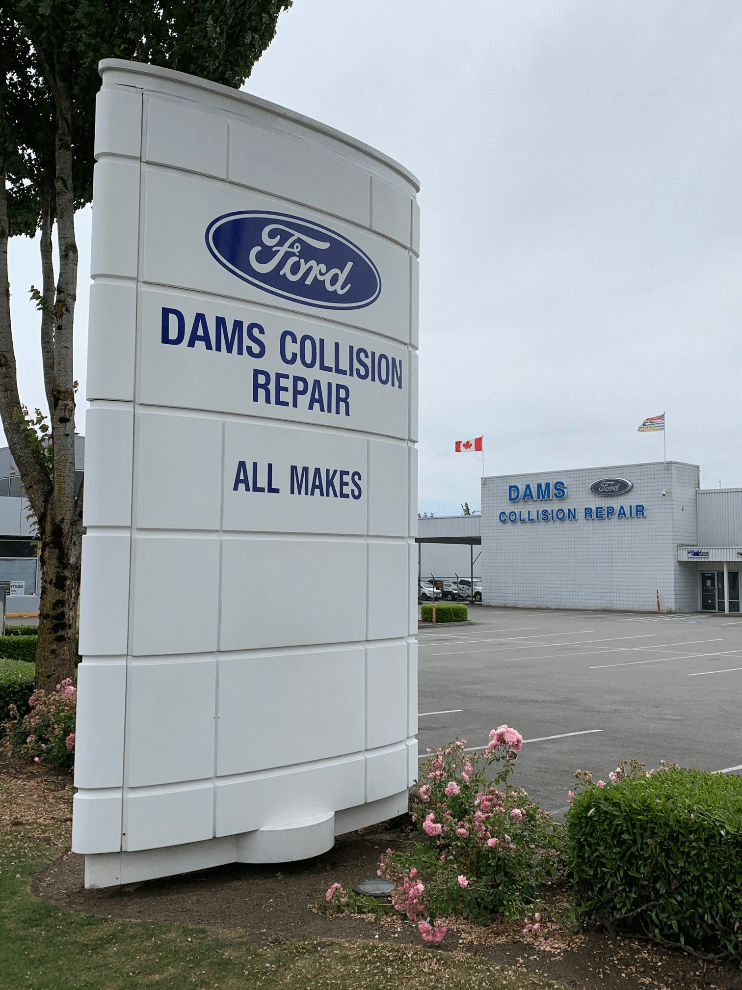 Contact Our Collision Repair Center | Dams Ford Lincoln