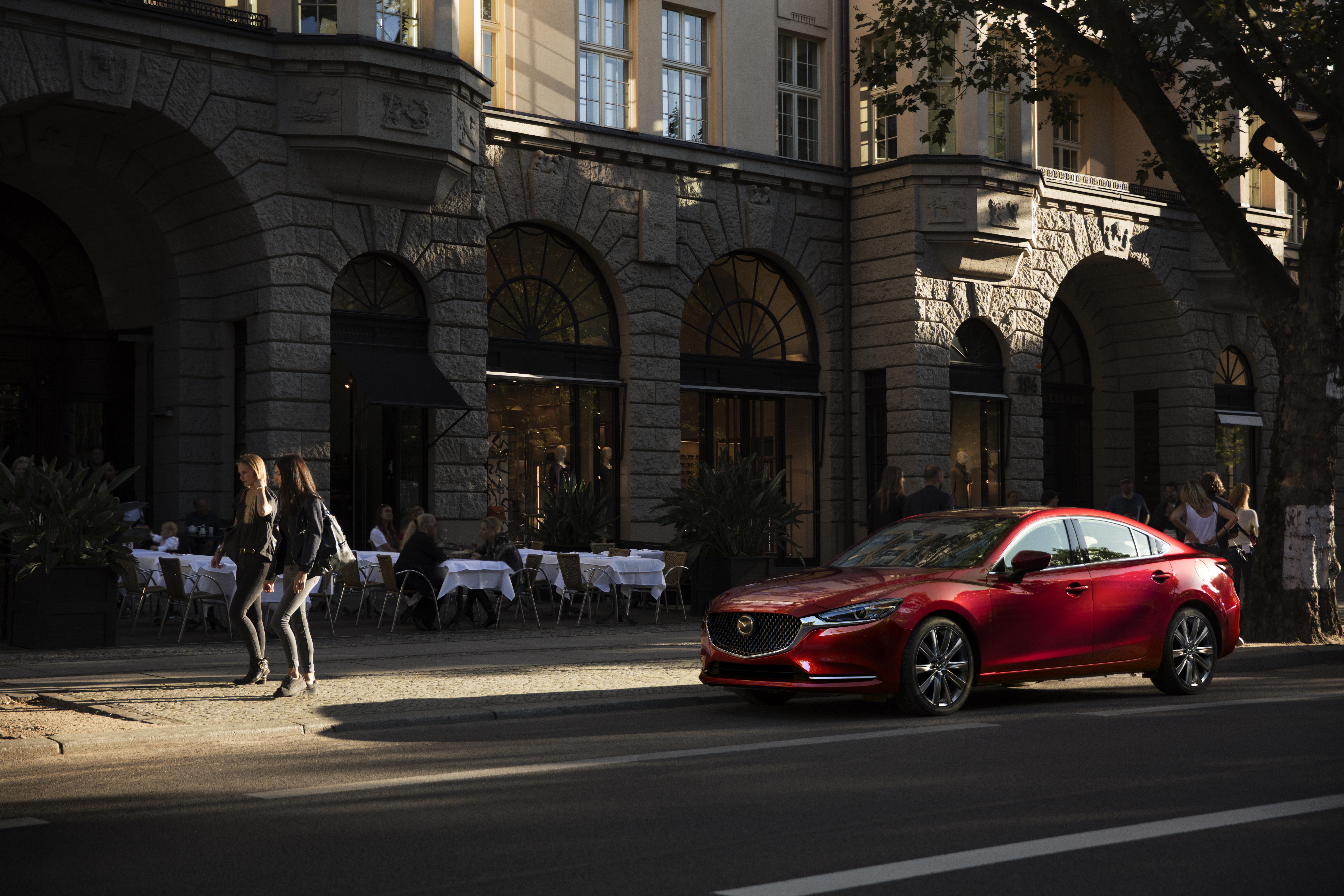 Learn the 2018 Mazda6's Price & Features Learn the 2018 Mazda6's Price & Features