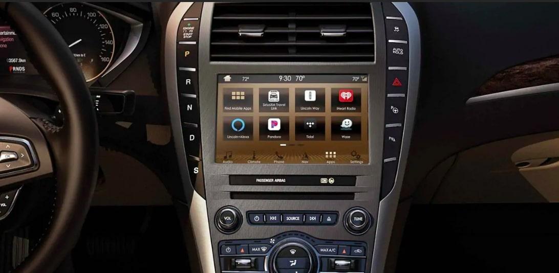 2019 Lincoln MKZ luxury sedan 2019 Lincoln MKZ luxury sedan