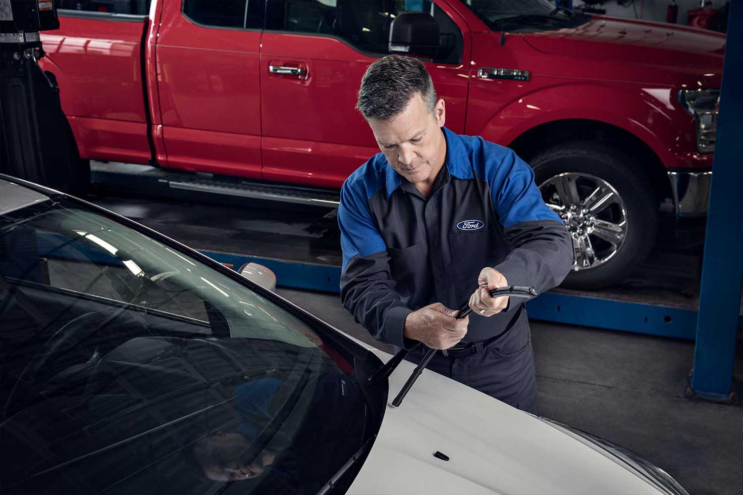  https://fourpage-inbound.s3.amazonaws.com/ci/698/ford_service_1.jpg 