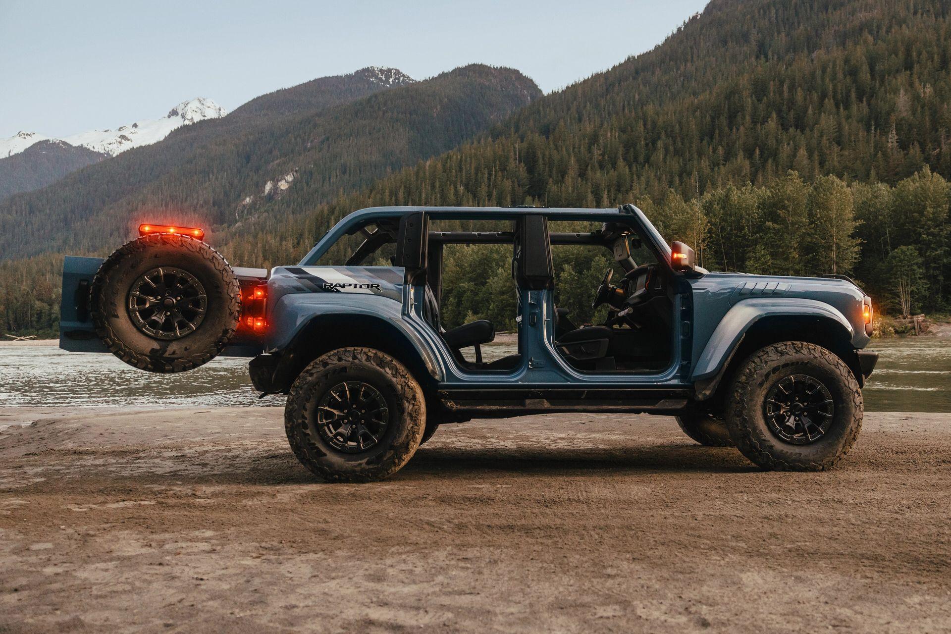 2025 Ford Bronco® Removable Doors