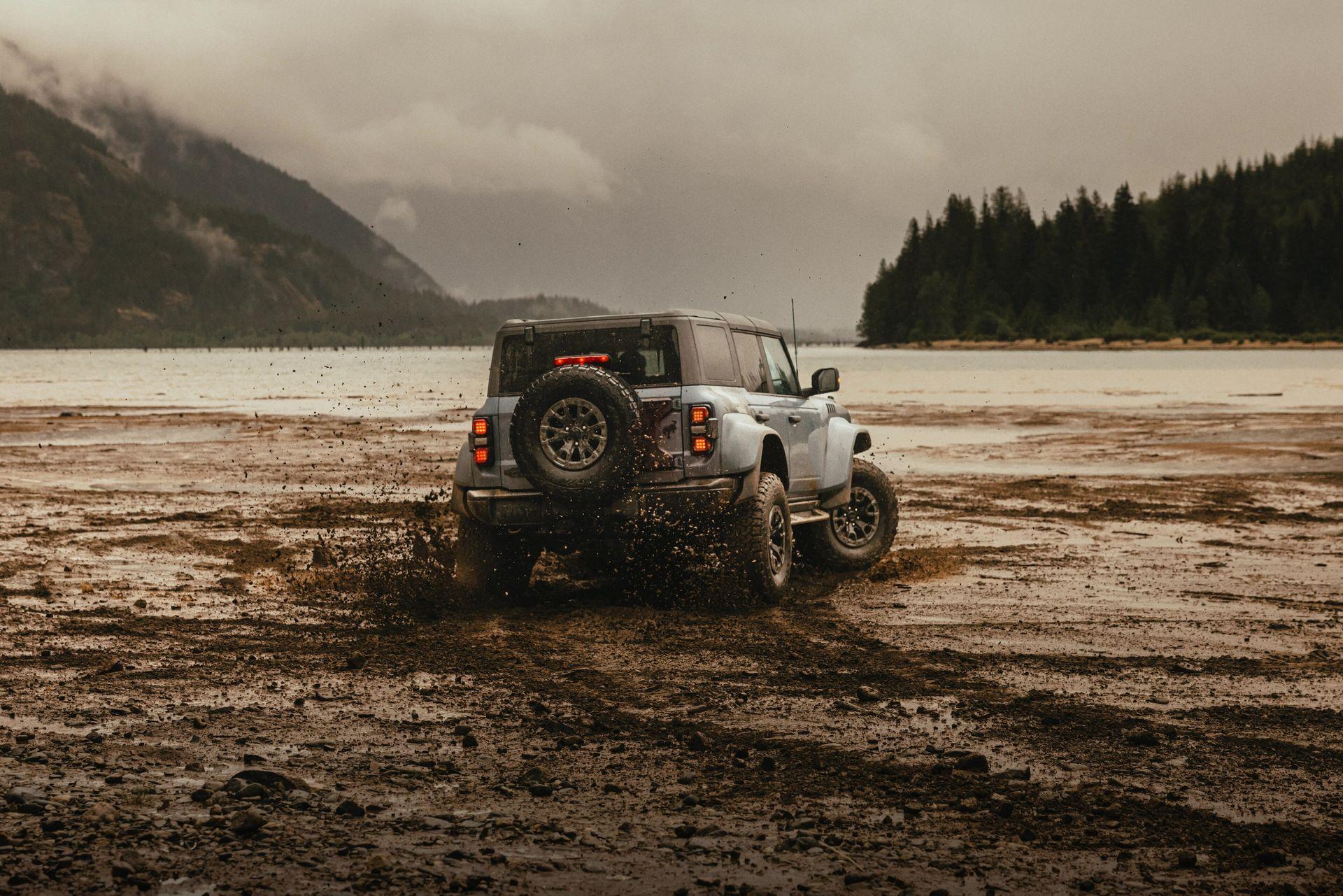2025 Ford Bronco® Stabilizer Bar Disconnect