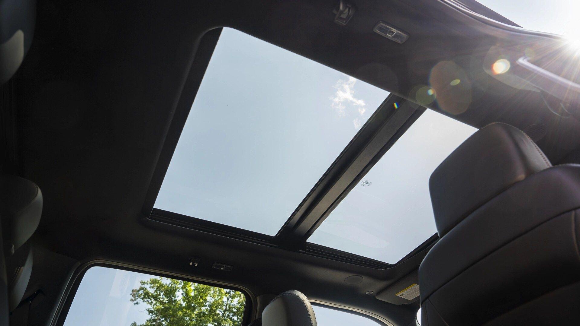 2025 Ford F-150 Lightning Twin Panel Moonroof