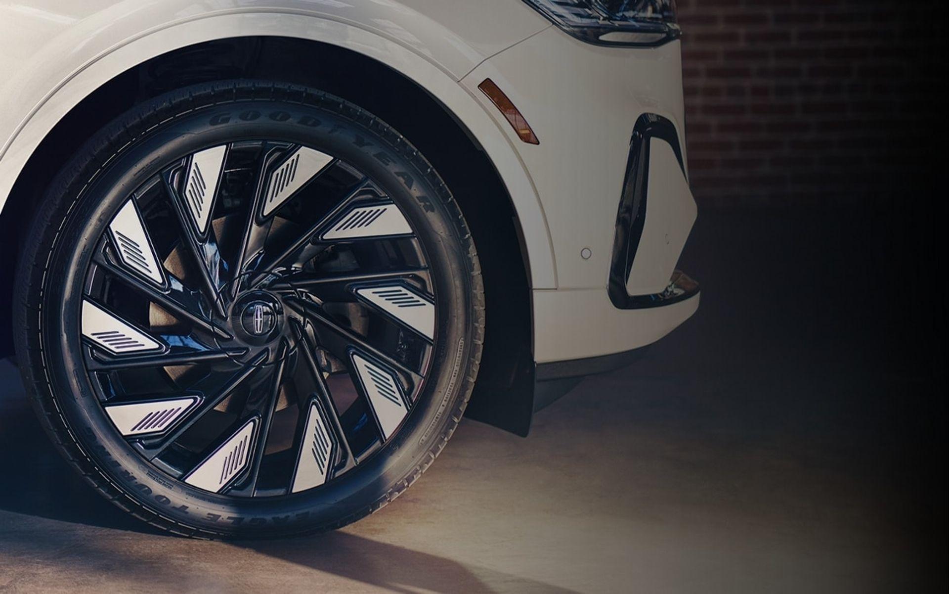 2025 Lincoln Nautilus Wheel options