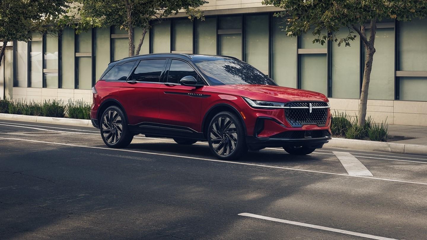 2026 Lincoln Nautilus Black exterior elements