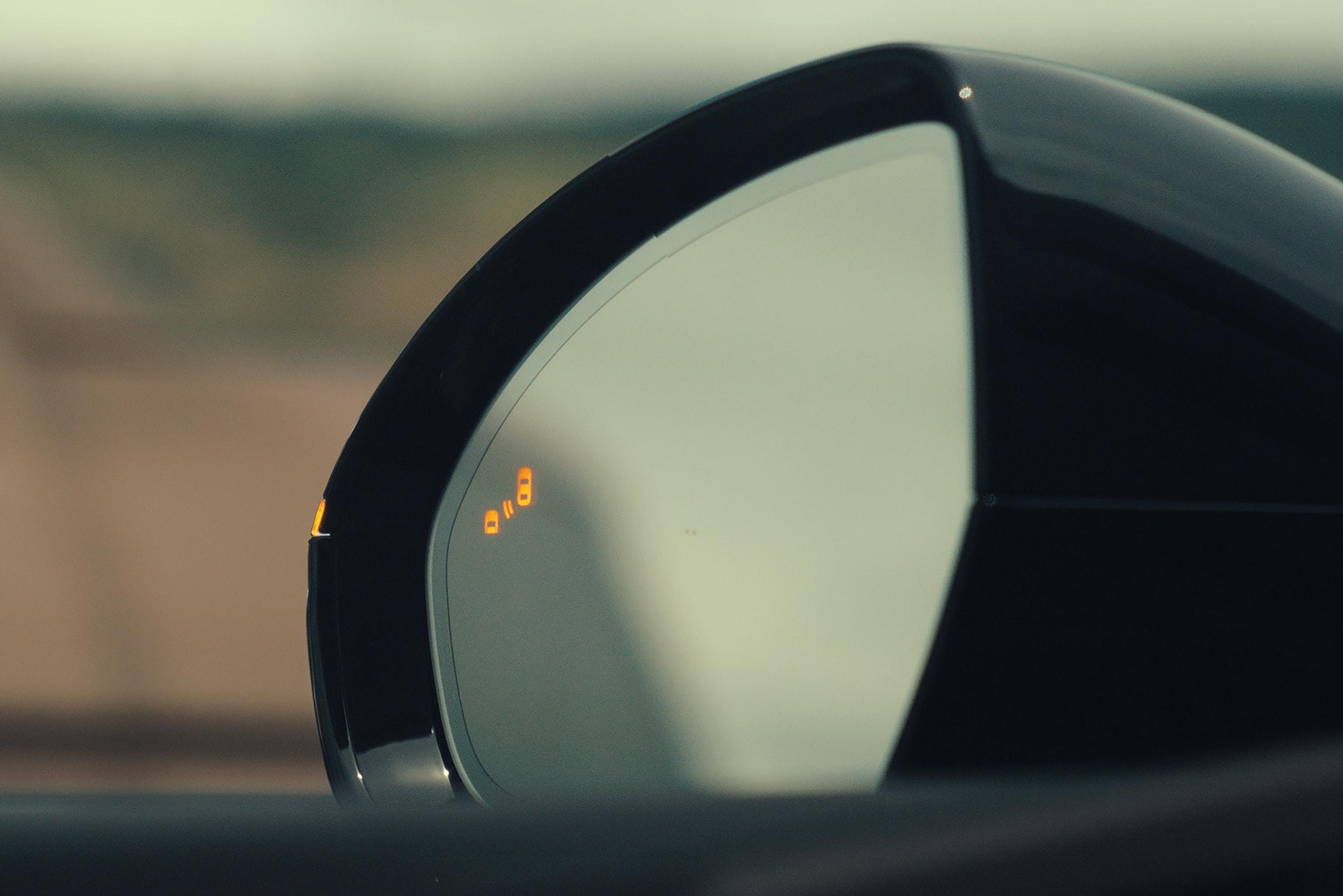 2026 Lincoln Nautilus Blind Spot Information System