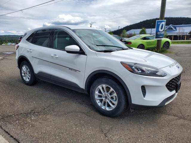 2020 Ford Escape SE Oxford White, 1.5L EcoBoost Engine with Auto Start